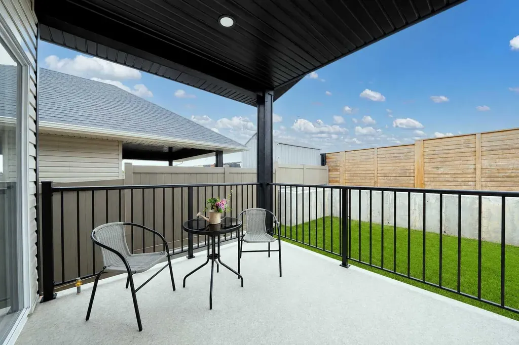 367 Sterling Crescent SE Medicine Hat AB T1B0P6
