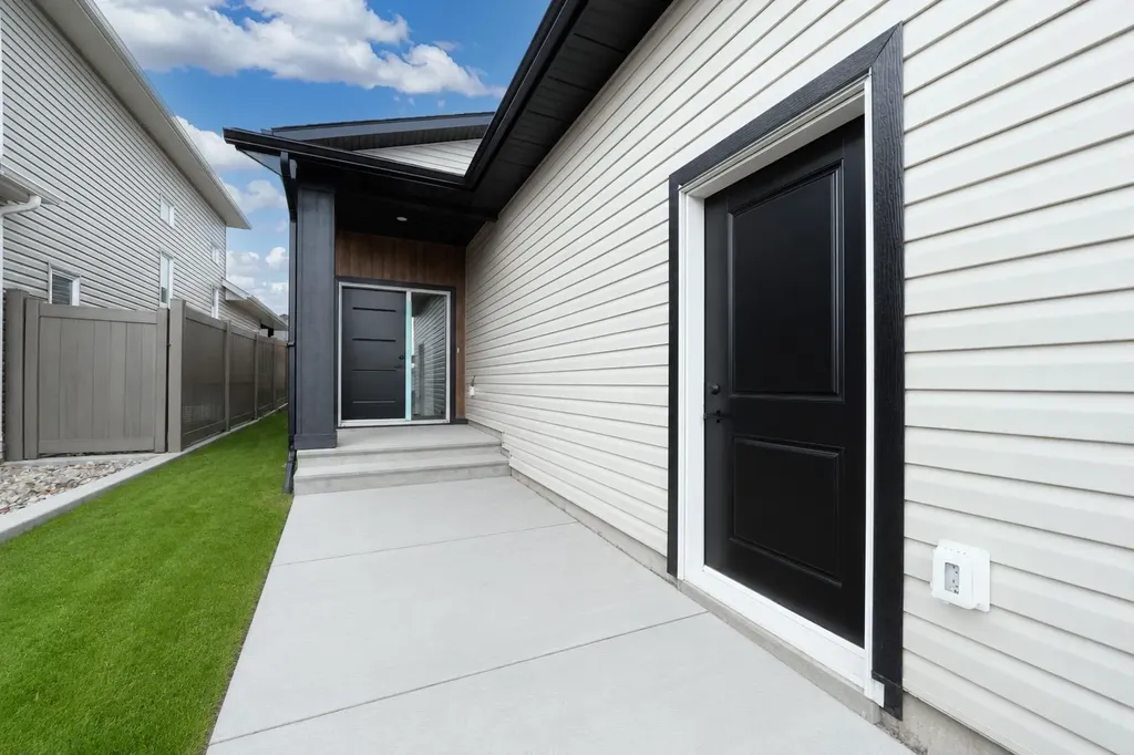 367 Sterling Crescent SE Medicine Hat AB T1B0P6