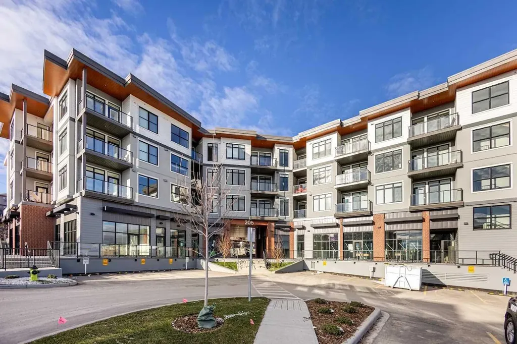 205 Spring Creek Common SW Calgary AB T3H 6H4