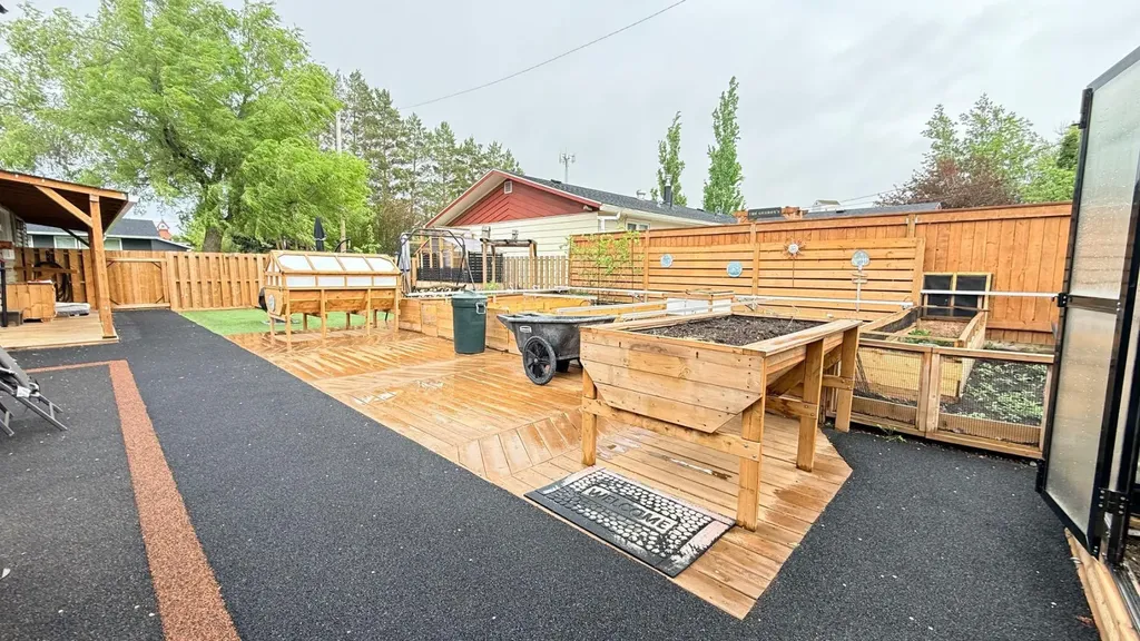 106 1 Street W Lashburn SK S0M 1H0