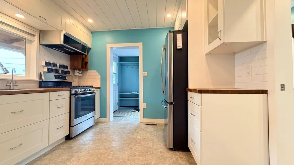 106 1 Street W Lashburn SK S0M 1H0