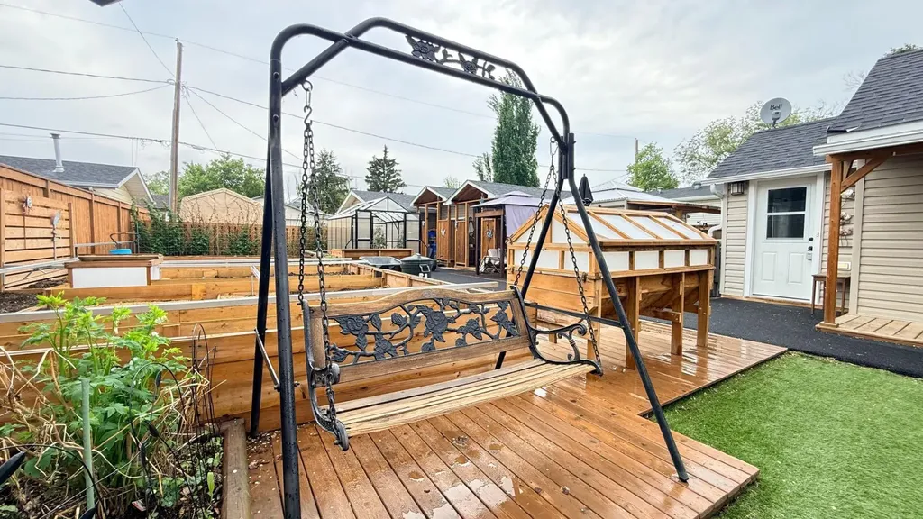 106 1 Street W Lashburn SK S0M 1H0