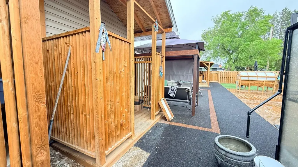 106 1 Street W Lashburn SK S0M 1H0