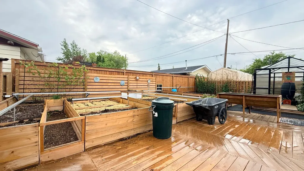 106 1 Street W Lashburn SK S0M 1H0