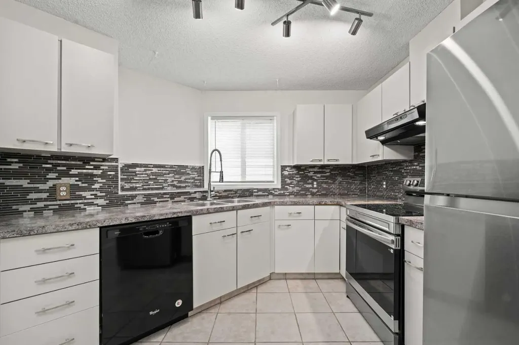 107 Tararidge Close NE Calgary AB T3J 2P1