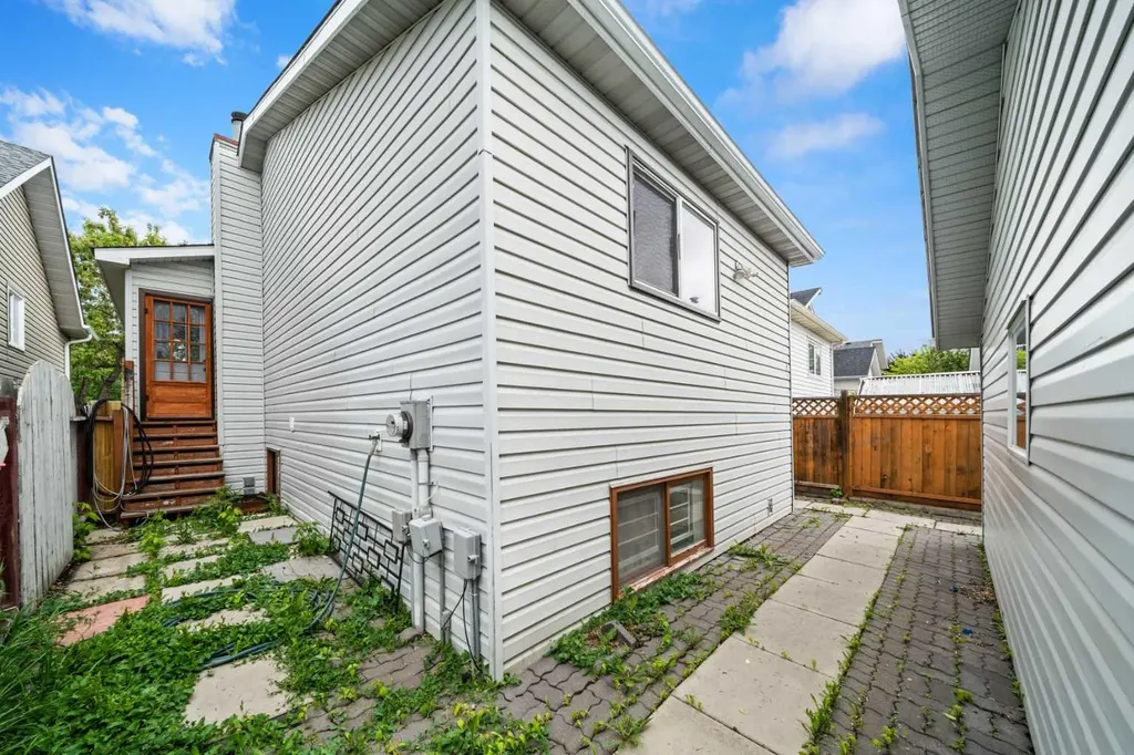 107 Tararidge Close NE Calgary AB T3J 2P1