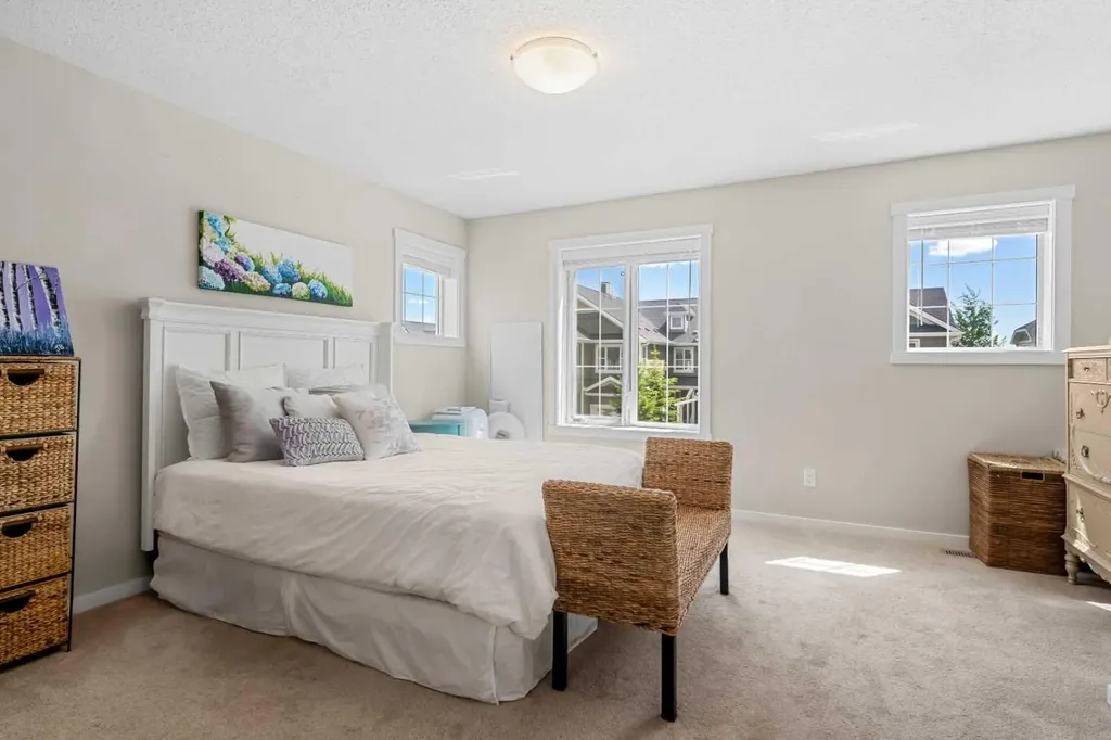 2400 Ravenswood View SE Airdrie AB T4A0V7