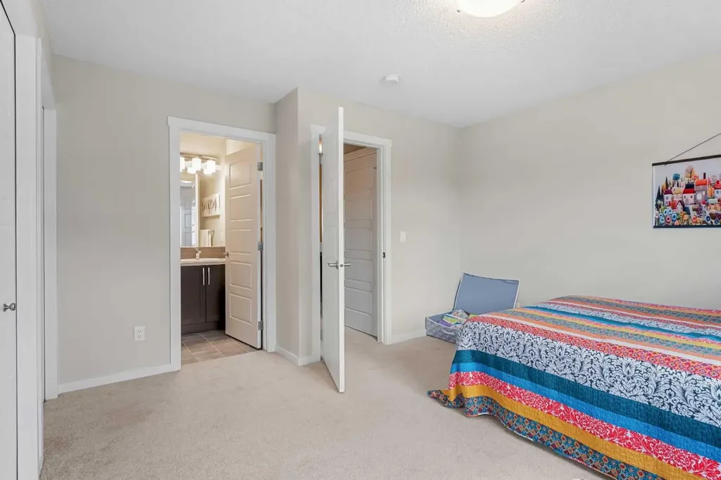 2400 Ravenswood View SE Airdrie AB T4A0V7