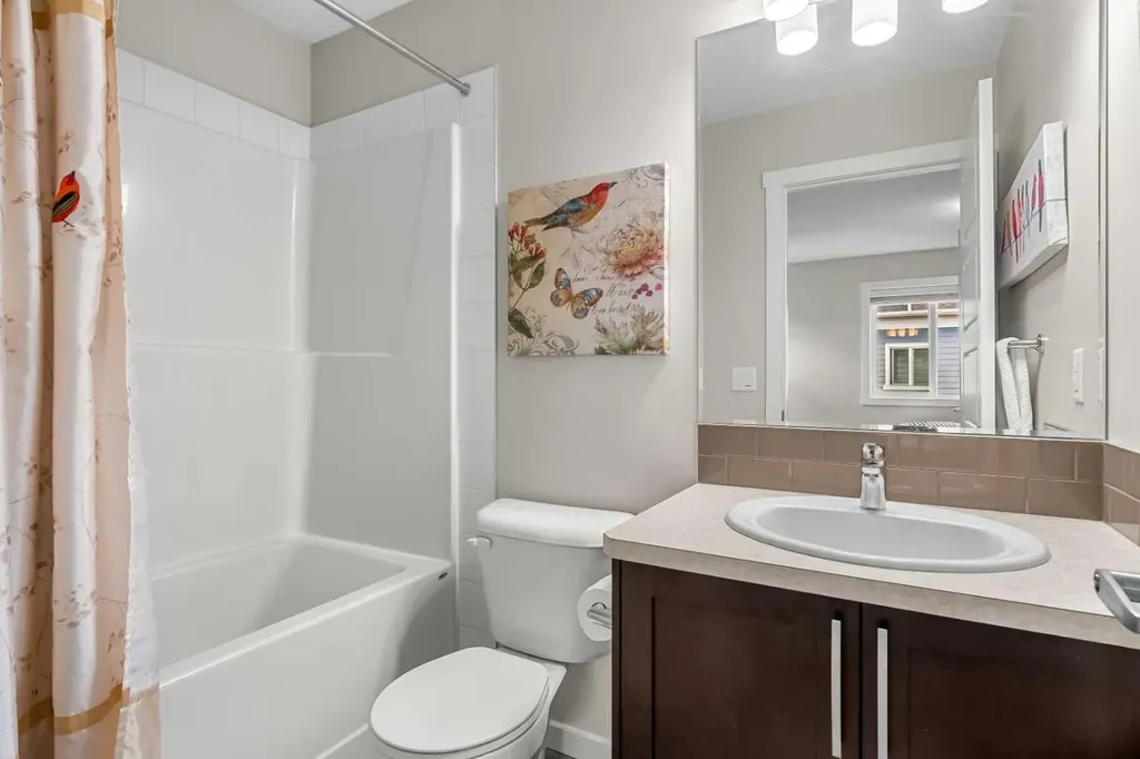2400 Ravenswood View SE Airdrie AB T4A0V7