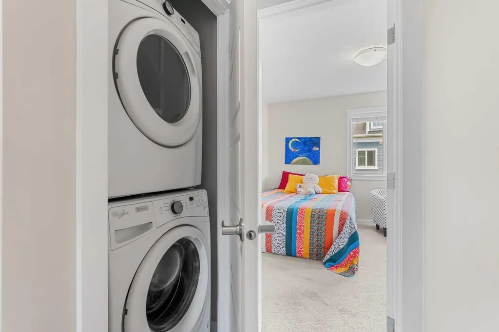 2400 Ravenswood View SE Airdrie AB T4A0V7