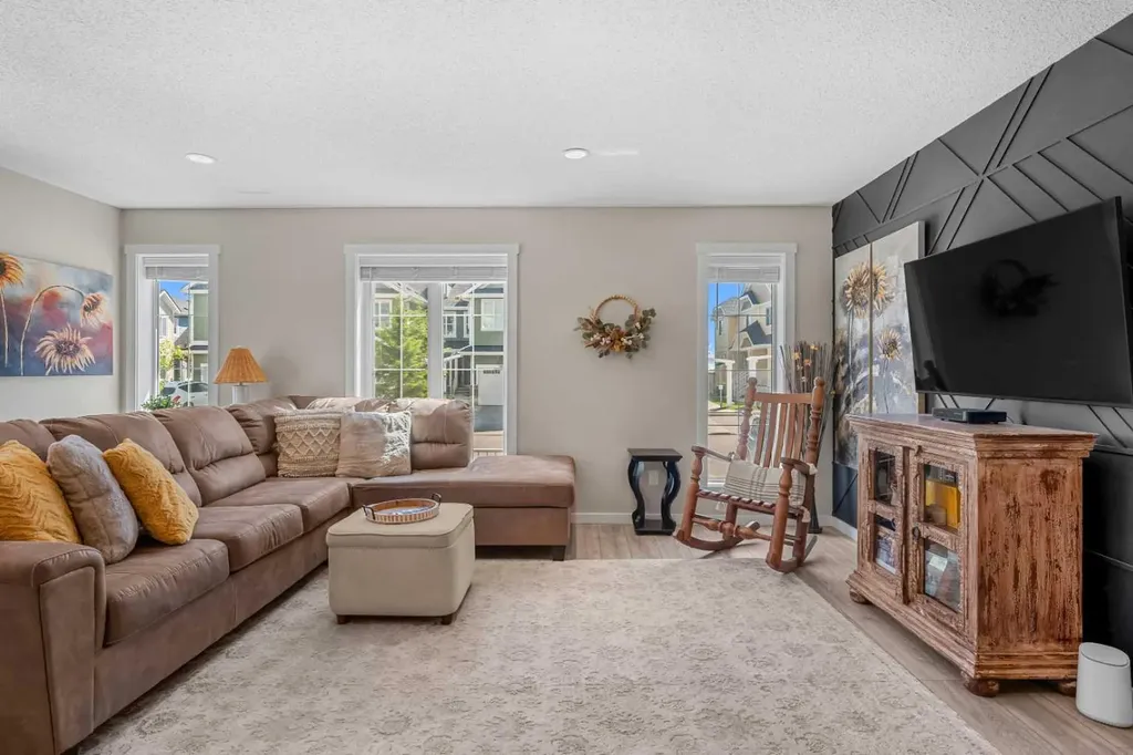 2400 Ravenswood View SE Airdrie AB T4A0V7