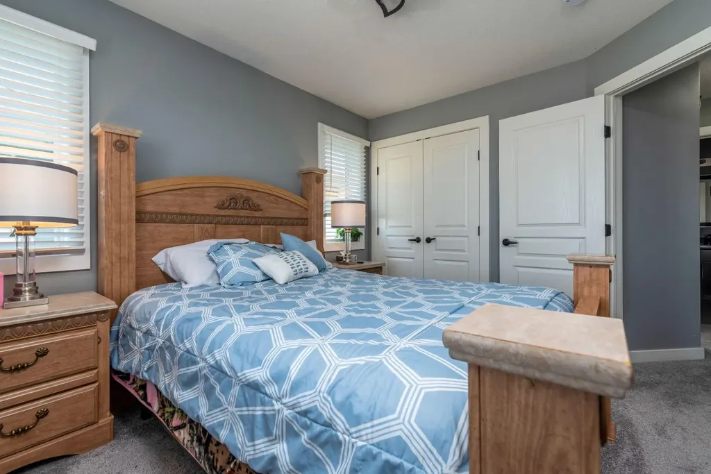 3390 72 Avenue Lloydminster AB T9V 3S4