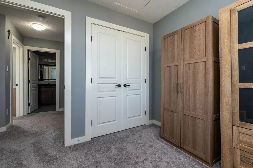 3390 72 Avenue Lloydminster AB T9V 3S4