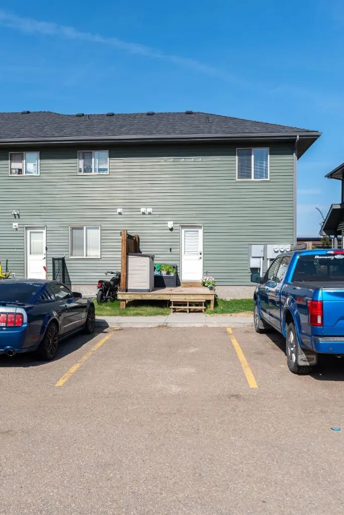 3390 72 Avenue Lloydminster AB T9V 3S4