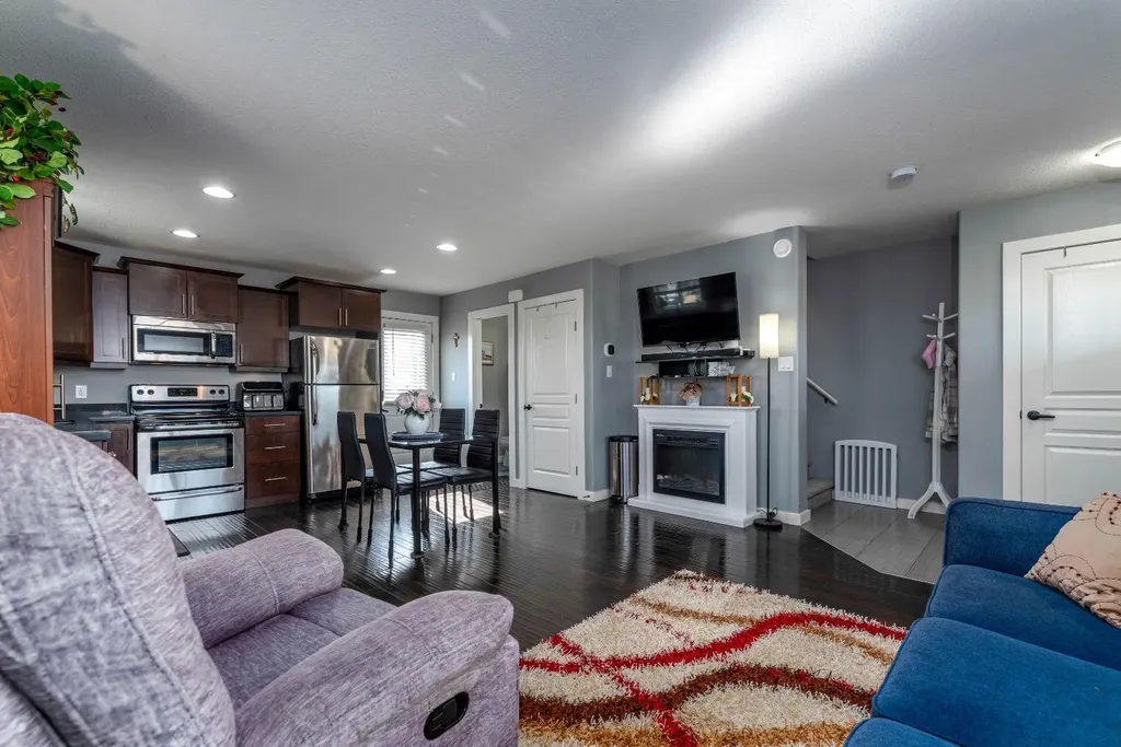 3390 72 Avenue Lloydminster AB T9V 3S4