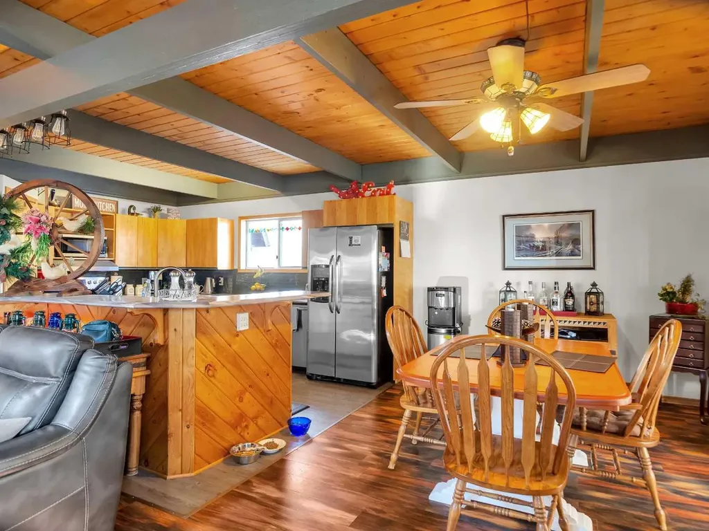20 Lakeshore Drive Rural Ponoka County AB T0C 2J0
