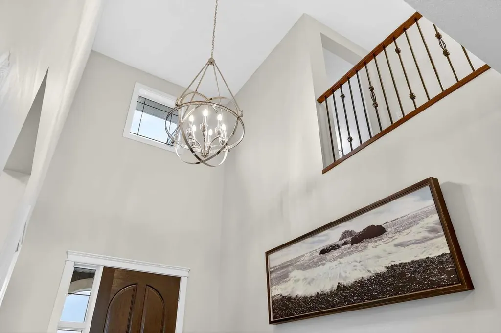 68 Westland Crescent SW Calgary AB T3H 0W1