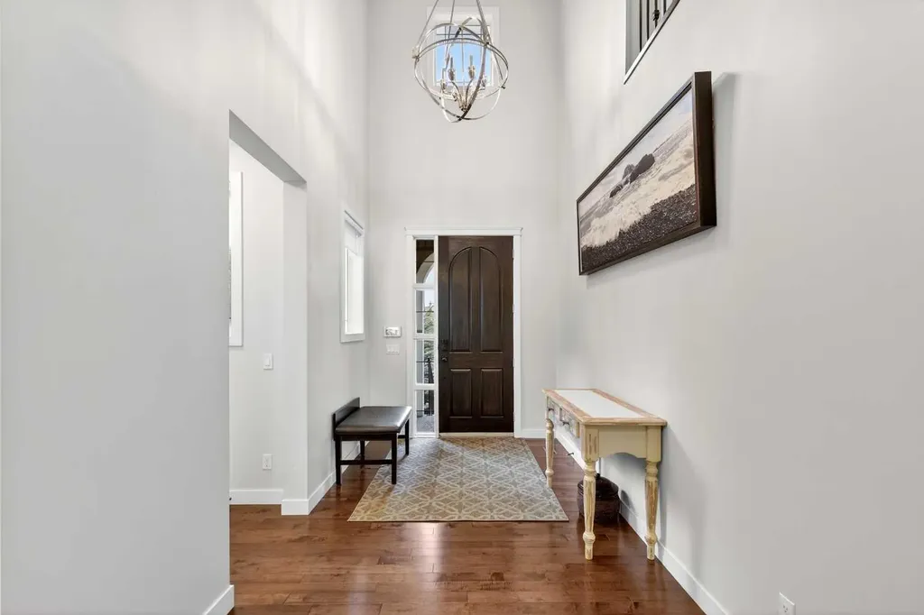 68 Westland Crescent SW Calgary AB T3H 0W1