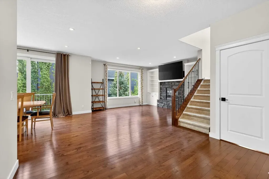 68 Westland Crescent SW Calgary AB T3H 0W1