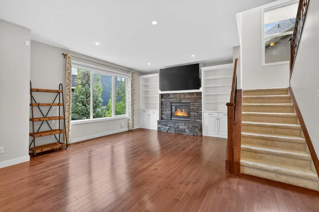 68 Westland Crescent SW Calgary AB T3H 0W1