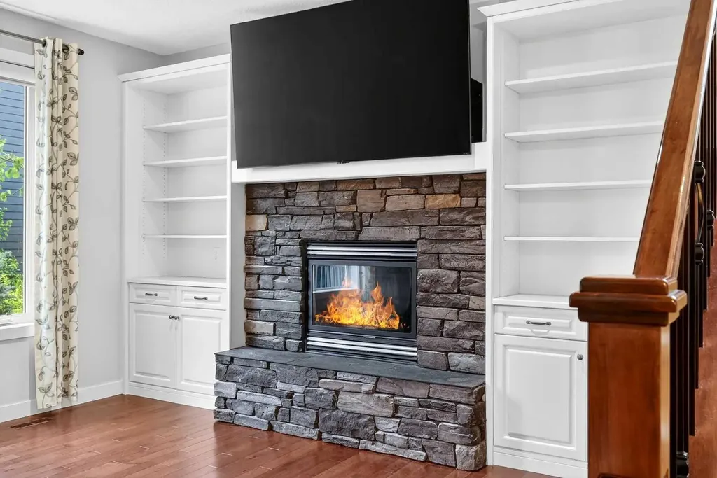 68 Westland Crescent SW Calgary AB T3H 0W1