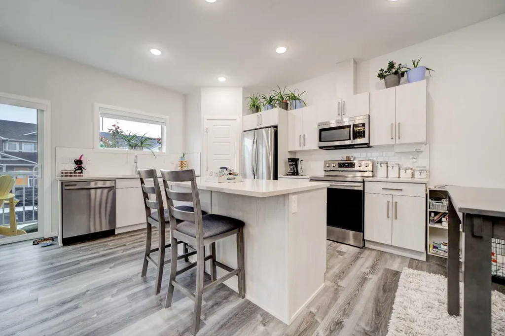 210 Firelight Way W Lethbridge AB T1J5T3