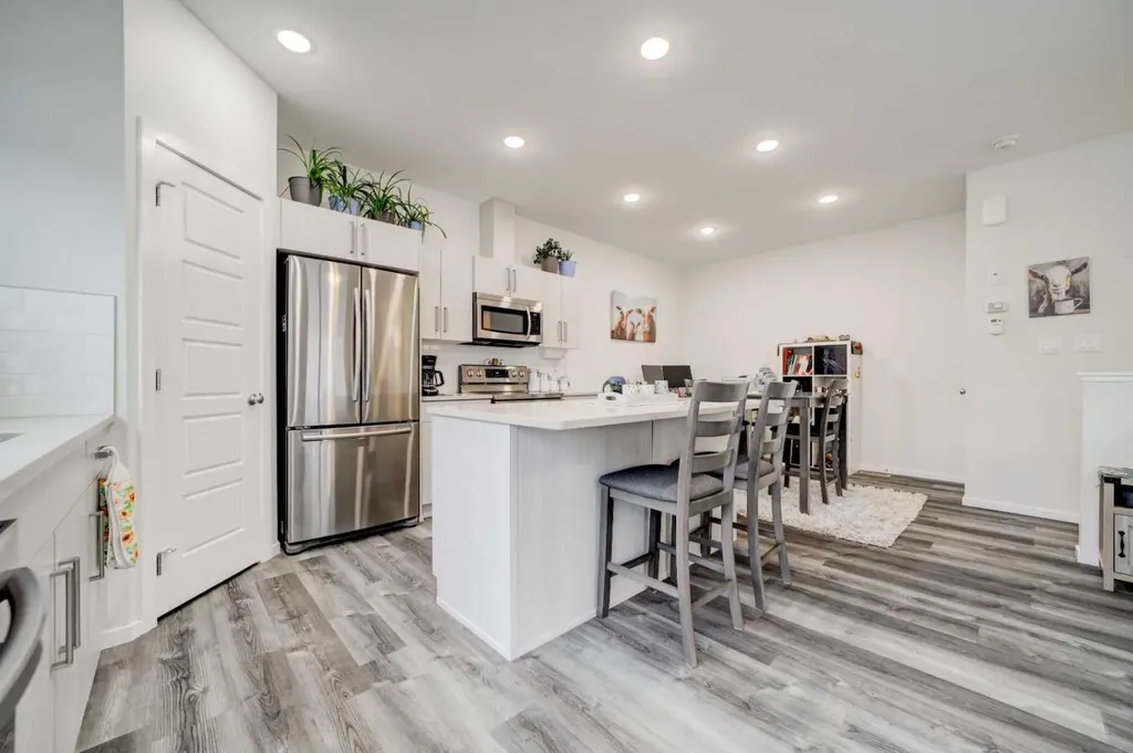210 Firelight Way W Lethbridge AB T1J5T3