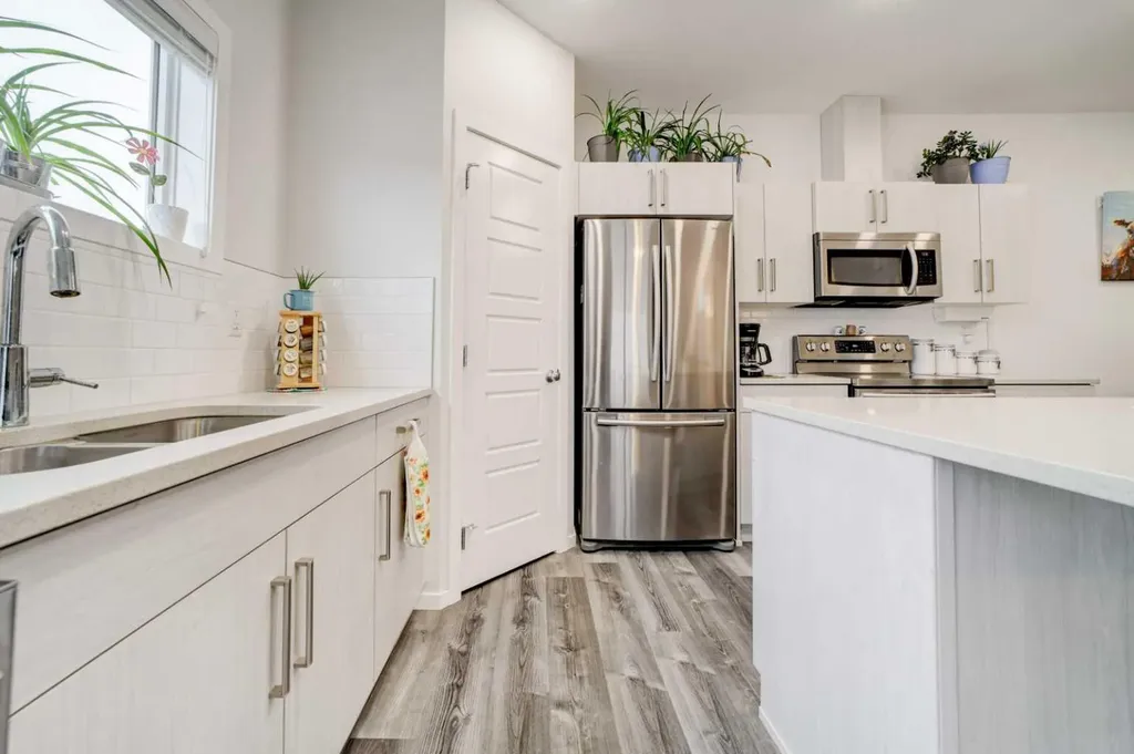210 Firelight Way W Lethbridge AB T1J5T3