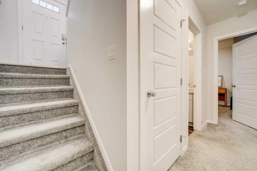 210 Firelight Way W Lethbridge AB T1J5T3