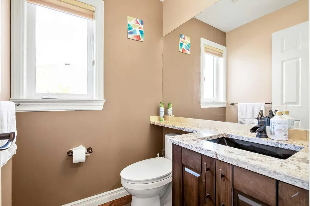 59 Signature Heights SW Calgary AB T3H 3C1