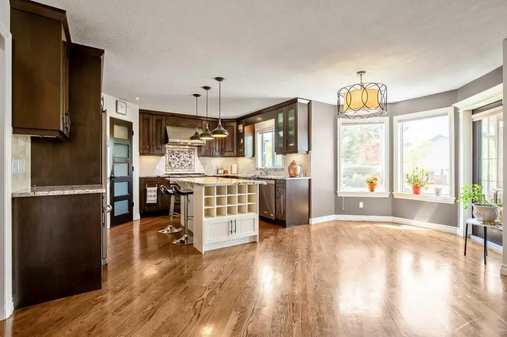 59 Signature Heights SW Calgary AB T3H 3C1
