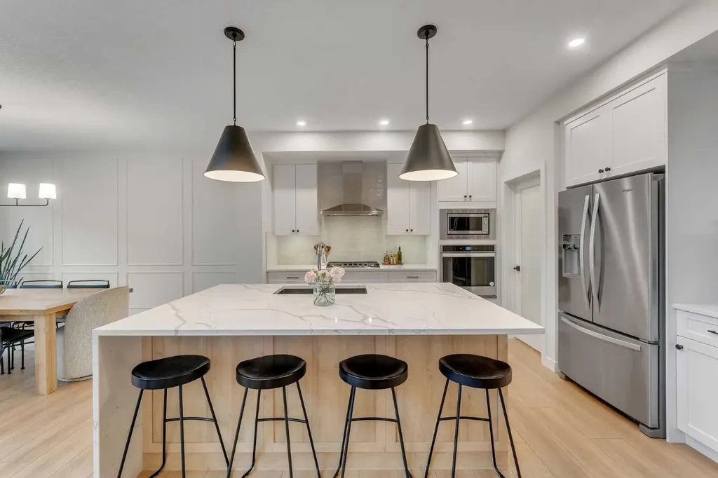 121 Amblehurst Green NW Calgary AB T3P 1W8