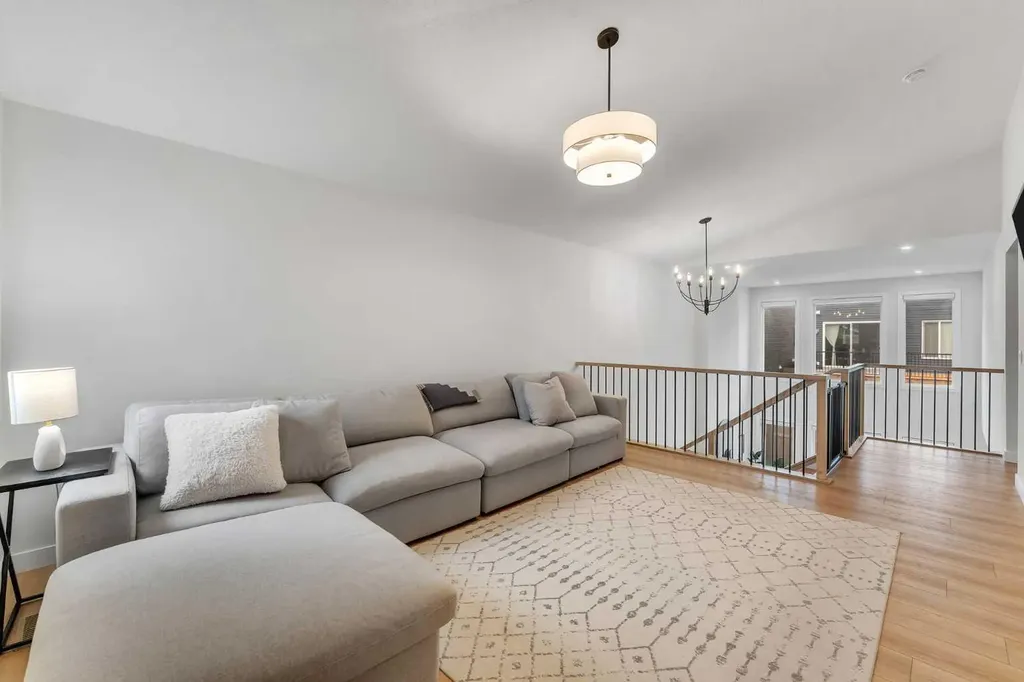 121 Amblehurst Green NW Calgary AB T3P 1W8