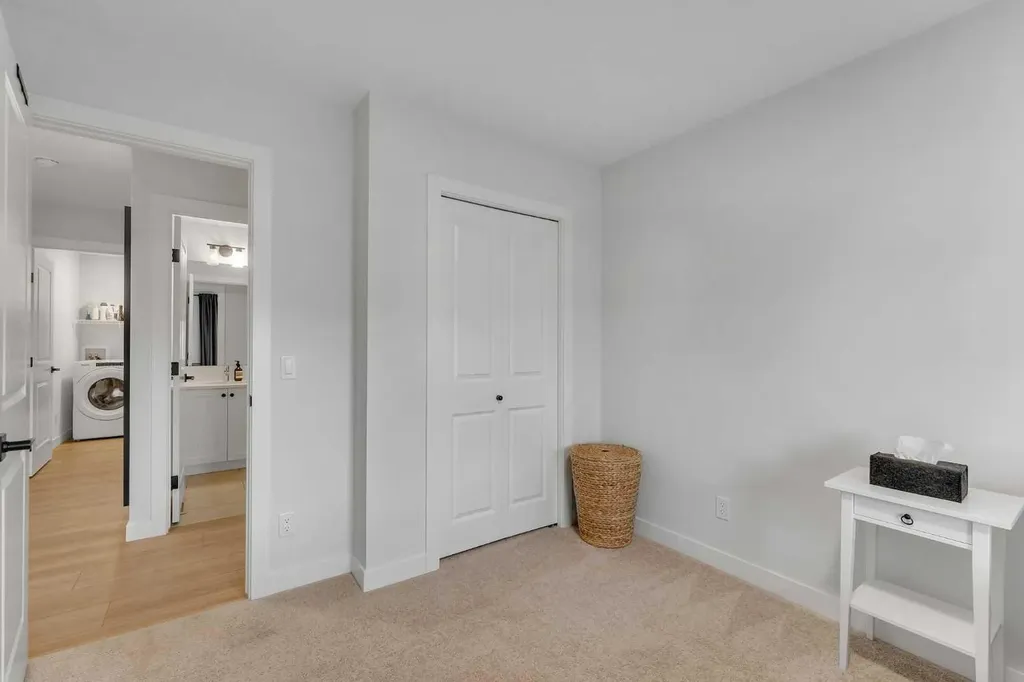 121 Amblehurst Green NW Calgary AB T3P 1W8