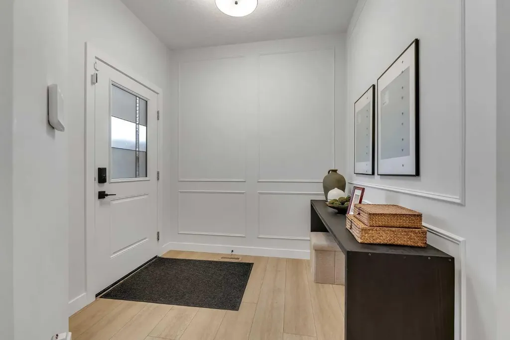 121 Amblehurst Green NW Calgary AB T3P 1W8