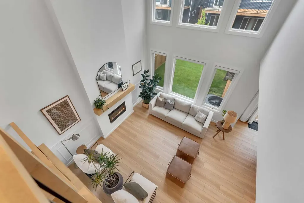 121 Amblehurst Green NW Calgary AB T3P 1W8