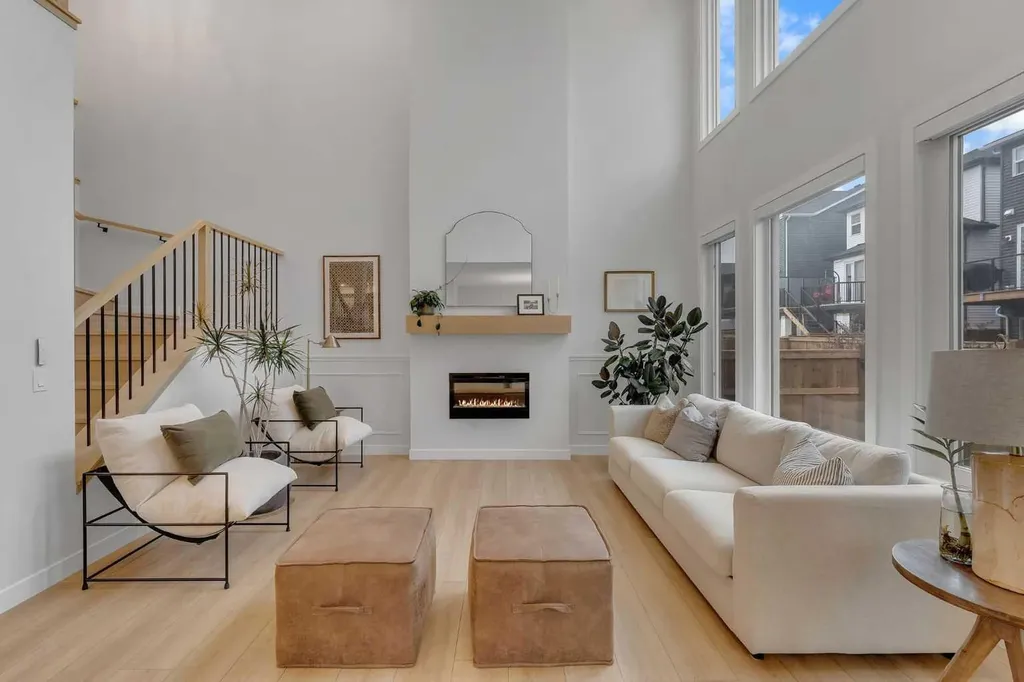 121 Amblehurst Green NW Calgary AB T3P 1W8