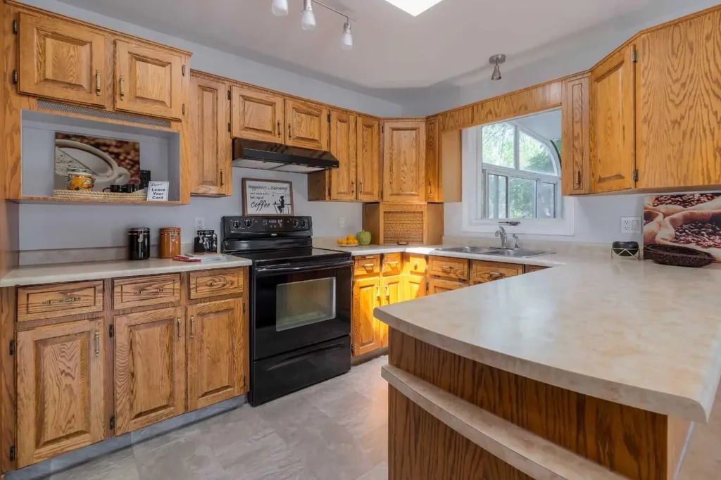 1010 22 Avenue Coaldale AB T1M 1B6