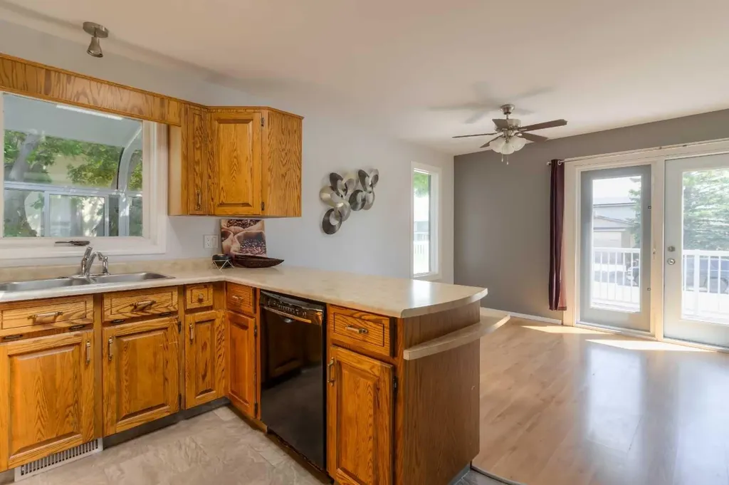 1010 22 Avenue Coaldale AB T1M 1B6