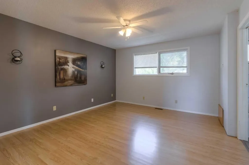 1010 22 Avenue Coaldale AB T1M 1B6