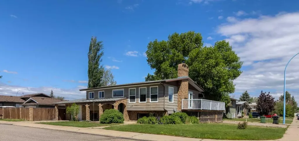 1010 22 Avenue Coaldale AB T1M 1B6