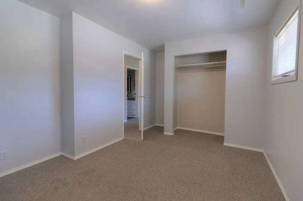1010 22 Avenue Coaldale AB T1M 1B6