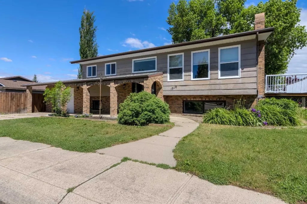 1010 22 Avenue Coaldale AB T1M 1B6