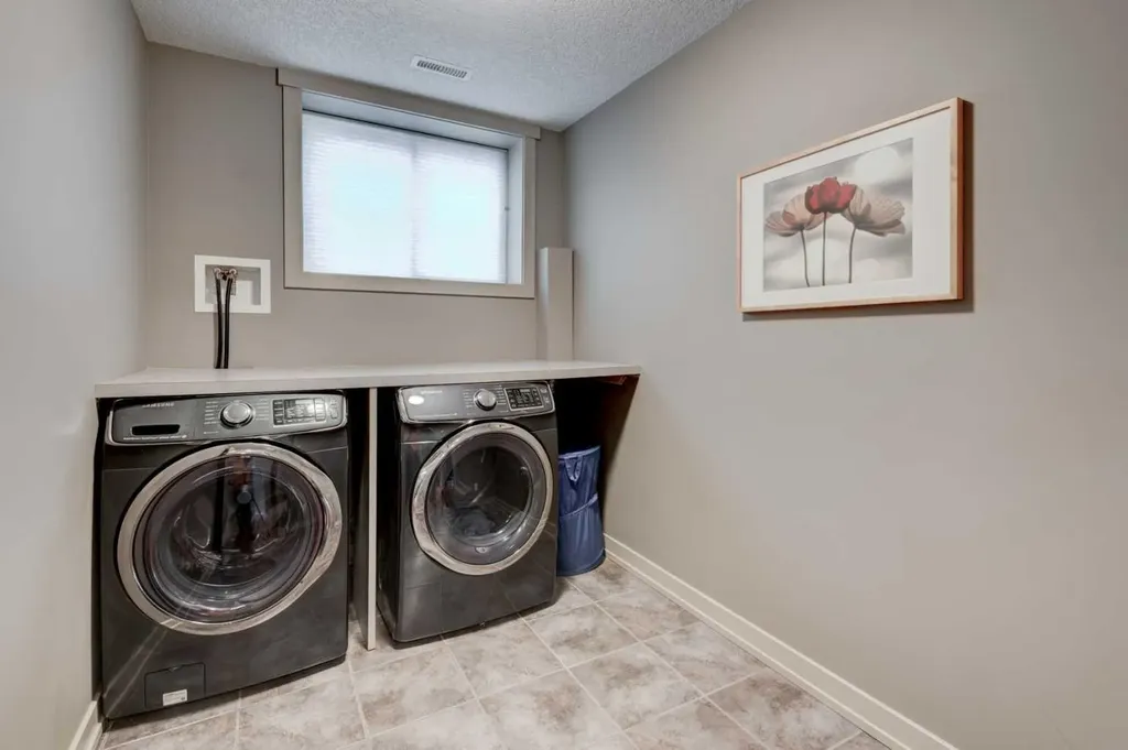 113 Wildrose Drive Strathmore AB T1P 0C9