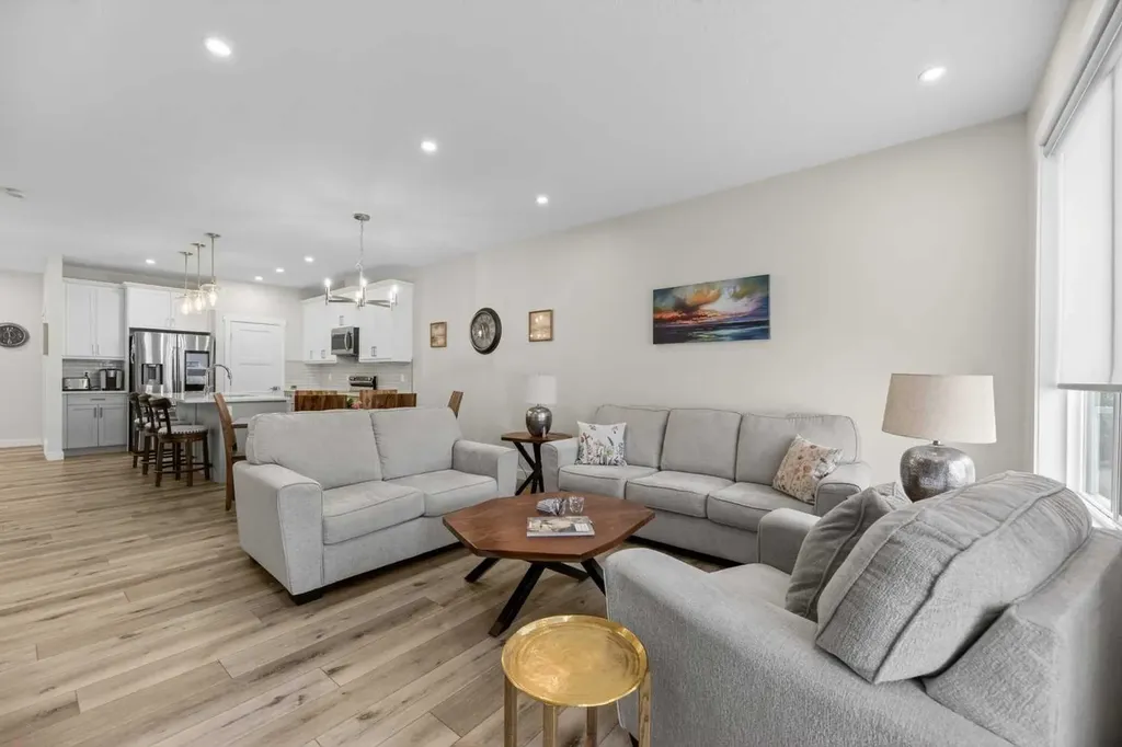 66 Stenlea Gate Carstairs AB T0M0N0