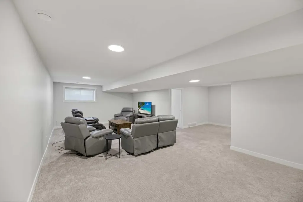66 Stenlea Gate Carstairs AB T0M0N0