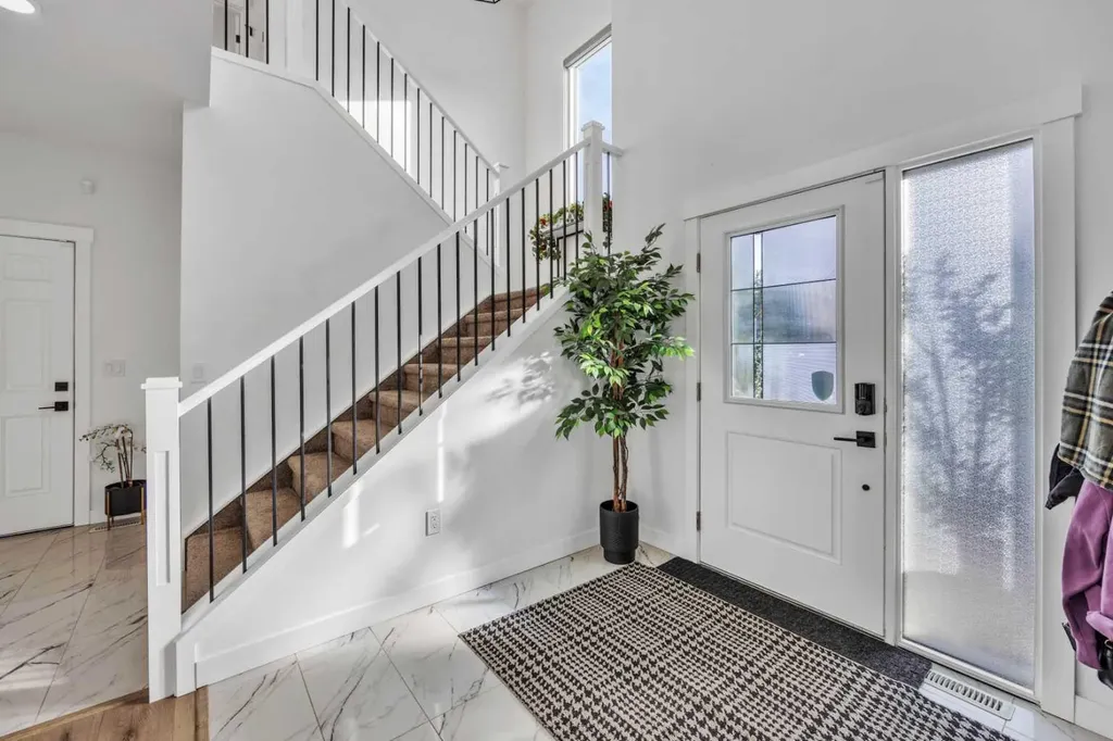 97 Baysprings Gardens SW Airdrie AB T4B 5C6