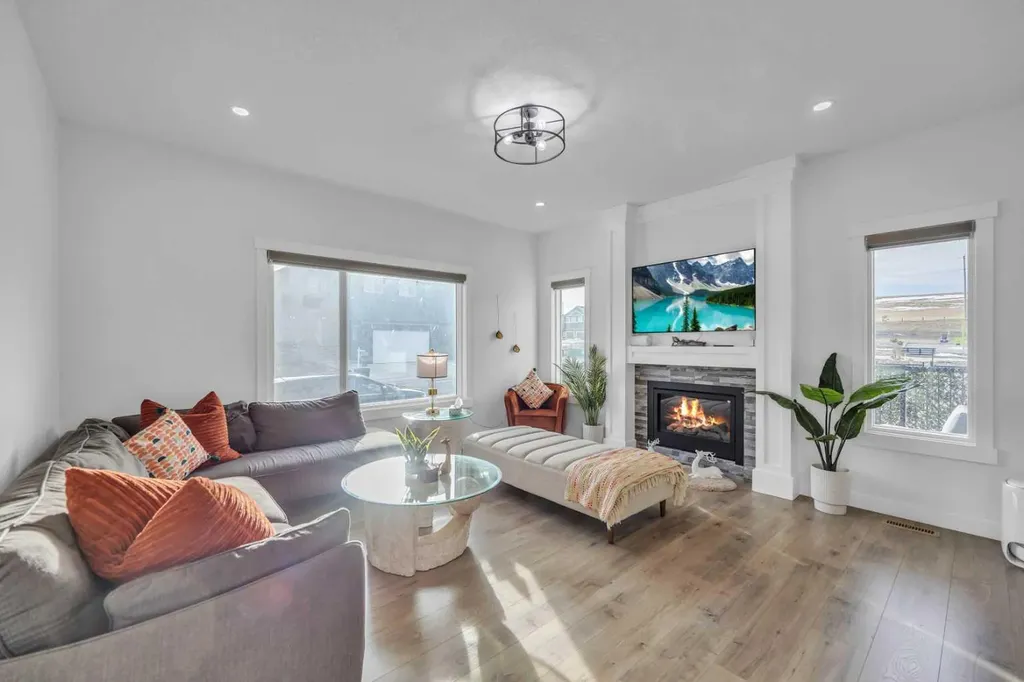 97 Baysprings Gardens SW Airdrie AB T4B 5C6