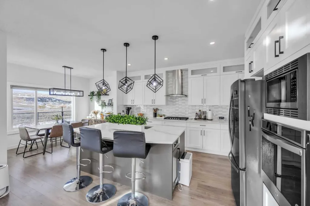 97 Baysprings Gardens SW Airdrie AB T4B 5C6