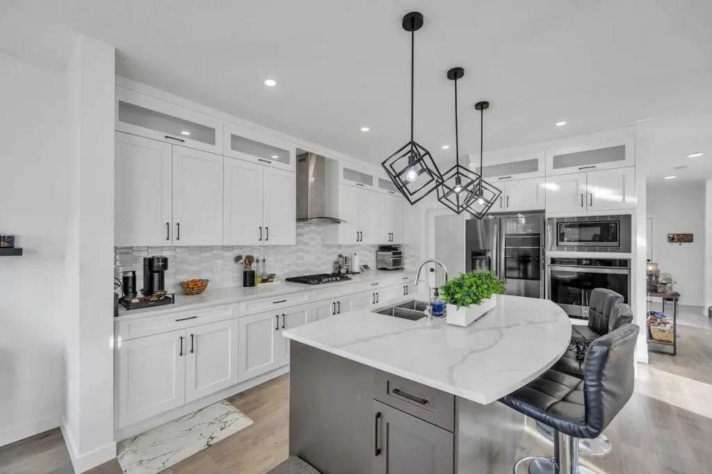 97 Baysprings Gardens SW Airdrie AB T4B 5C6